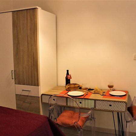 Marine Lux Apartments Pula Exterior foto