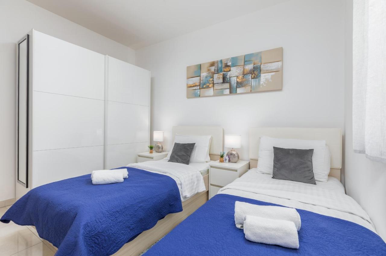 Marine Lux Apartments Pula Exterior foto
